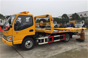 酒泉哪里有拖车服务